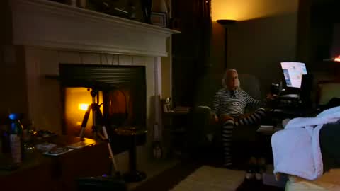 PINK HOLE TWINK online show from 02.04.25