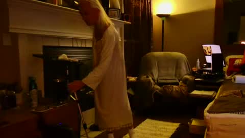 PINK HOLE TWINK online show from 02.07.25