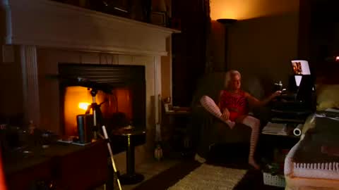 PINK HOLE TWINK online show from 02.23.25