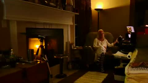 PINK HOLE TWINK online show from 03.09.25