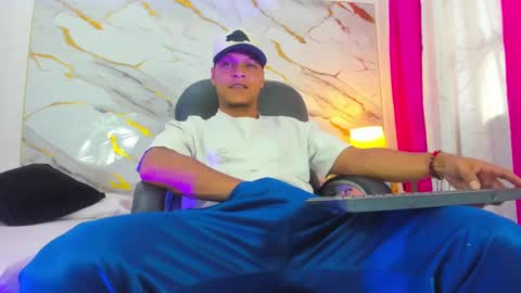 Ricky  online show from 10.04.25