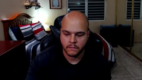 Snapshot of rickyj1012 chatting on 12.01.25 Ricky online show from 12.01.25