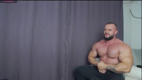 Snapshot of rickymiami1 chatting on 09.29.25 rickymiami1 online show from 09.29.25