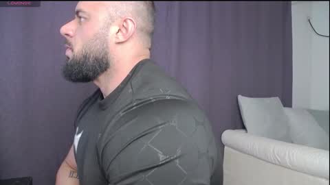 Snapshot of rickymiami1 chatting on 10.06.25 rickymiami1 online show from 10.06.25