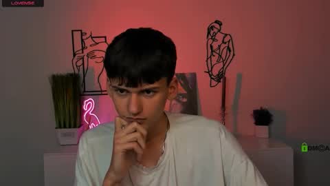 Snapshot of rico_steel chatting on 10.26.25 Rico online show from 10.26.25