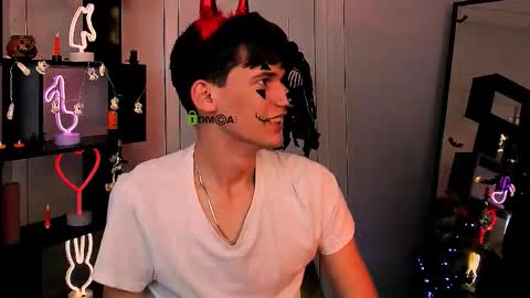 Snapshot of rico_steel chatting on 10.30.25 Rico online show from 10.30.25