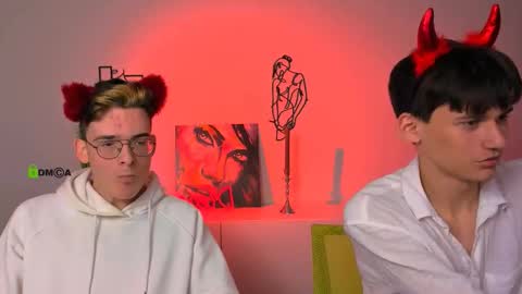 Snapshot of rico_steel chatting on 11.03.25 Rico online show from 11.03.25