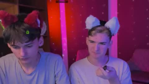 Snapshot of rico_steel chatting on 11.09.25 Rico online show from 11.09.25