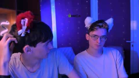 Snapshot of rico_steel chatting on 11.10.25 Rico online show from 11.10.25