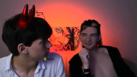 Snapshot of rico_steel chatting on 11.27.25 Rico online show from 11.27.25