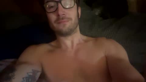 Snapshot of ricracks11 chatting on 02.11.25 ricracks11 online show from 02.11.25