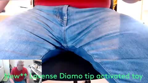 Snapshot of ricrockhard chatting on 01.12.25 ricrockhard online show from 01.12.25