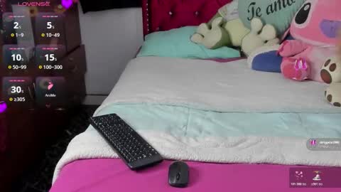 RIHANA online show from 11.25.25