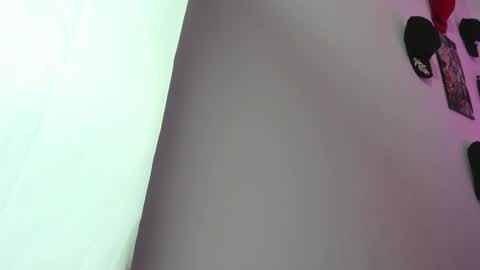 Rihanna hotx online show from 03.02.26