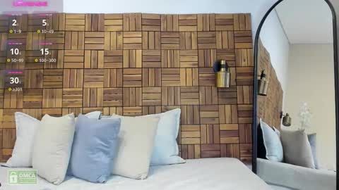 Sara online show from 12.22.25