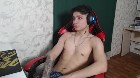 Snapshot of rik_and chatting on 01.18.25 Rick online show from 01.18.25