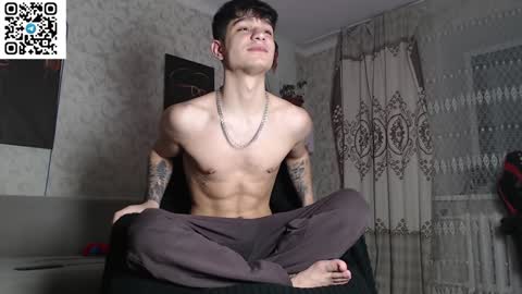 Snapshot of rik_and chatting on 01.28.25 Rick online show from 01.28.25