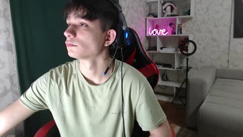 Snapshot of rik_and chatting on 02.07.25 Rick online show from 02.07.25