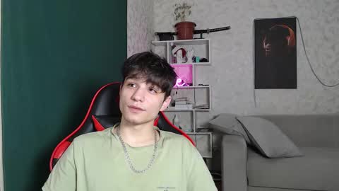 Snapshot of rik_and chatting on 03.09.25 Rick online show from 03.09.25