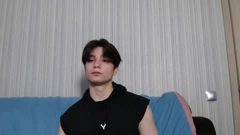 Snapshot of rik_and chatting on 10.04.25 Rick online show from 10.04.25