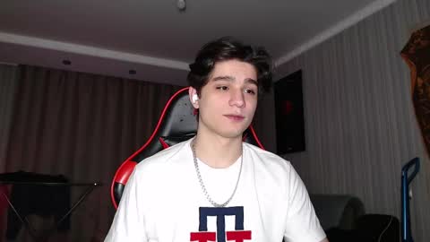 Snapshot of rik_and chatting on 10.07.25 Rick online show from 10.07.25