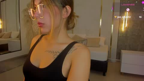 Riley Sierra online show from 06.09.26