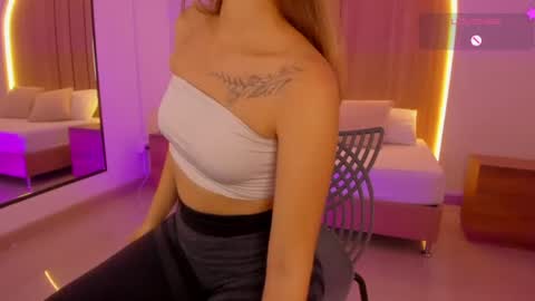 Riley Sierra online show from 06.25.26
