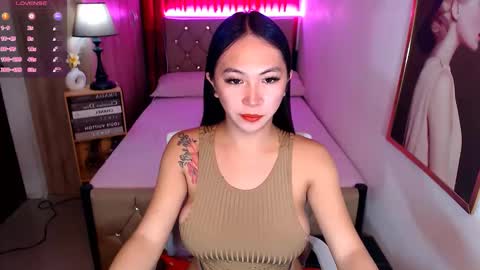 Snapshot of rileymillerx chatting on 12.11.24 Riley online show from 12.11.24