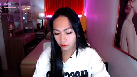 Snapshot of rileymillerx chatting on 01.06.25 Riley online show from 01.06.25