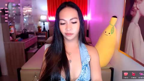 Snapshot of rileymillerx chatting on 01.11.25 Riley online show from 01.11.25