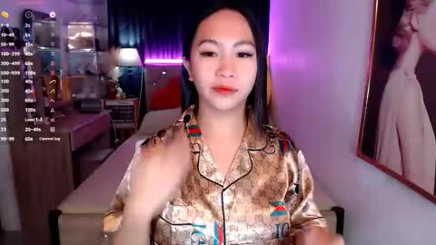 Snapshot of rileymillerx chatting on 01.17.25 Riley online show from 01.17.25