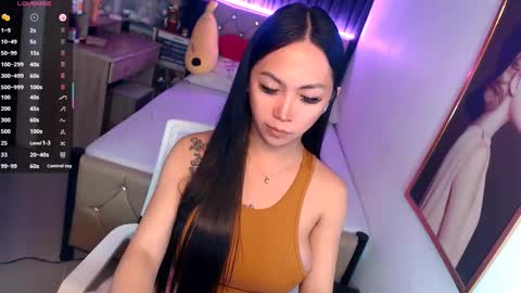 Snapshot of rileymillerx chatting on 01.30.25 Riley online show from 01.30.25