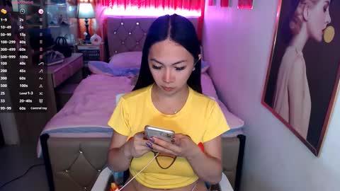 Snapshot of rileymillerx chatting on 03.09.25 Riley online show from 03.09.25