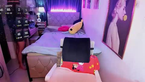 Snapshot of rileymillerx chatting on 10.14.25 Riley online show from 10.14.25