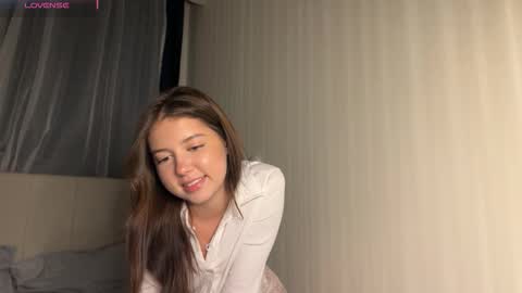 Snapshot of rin_the_mermaid chatting on 01.08.26 RIn online show from 01.08.26