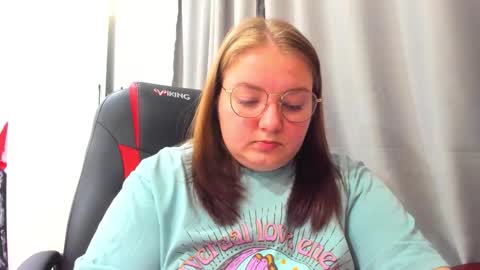 rina16 online show from 10.24.25