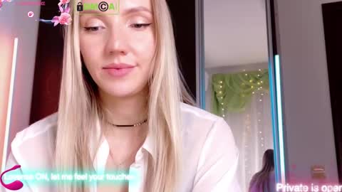 Snapshot of rina_asty chatting on 11.12.25 Rina Asty online show from 11.12.25