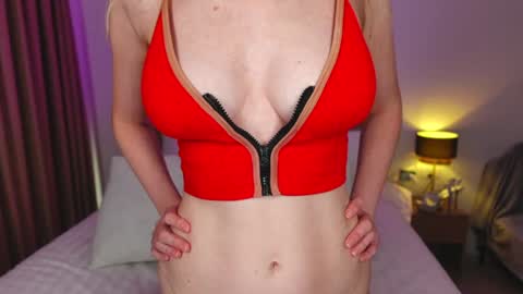 Snapshot of rinacandy chatting on 01.06.25 SweetRina online show from 01.06.25