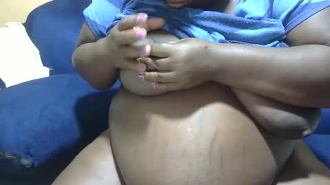 Snapshot of rio_sky chatting on 12.31.24 cookie online show from 12.31.24