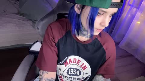   DianaBrite            fansl y online show from 01.18.25