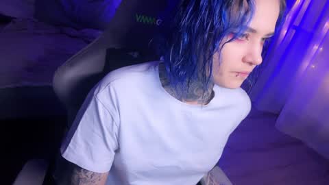   DianaBrite            fansl y online show from 01.19.25