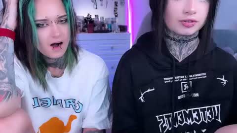   DianaBrite            fansl y online show from 06.21.26