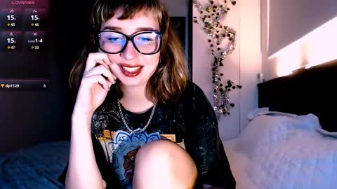 Snapshot of riri_rich chatting on 01.15.25 Rita online show from 01.15.25