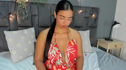 Snapshot of ririibrunette__ chatting on 09.20.25 RIRI online show from 09.20.25