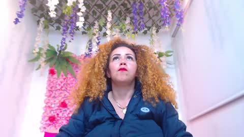 Snapshot of risitos_de_oro_ chatting on 05.15.26 Risitos De Oro online show from 05.15.26