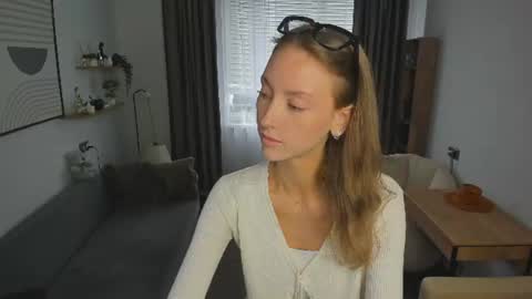 EVA here online show from 07.30.26