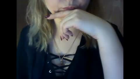 Snapshot of riveramaureen chatting on 01.06.25 RiveraMaureen online show from 01.06.25