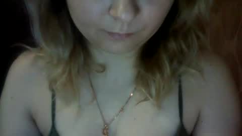 Snapshot of riveramaureen chatting on 01.24.25 RiveraMaureen online show from 01.24.25