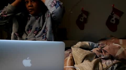 River Saint online show from 01.19.25