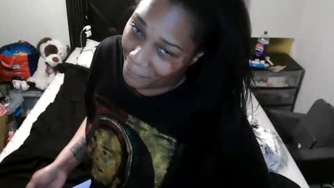 River Saint online show from 09.14.25